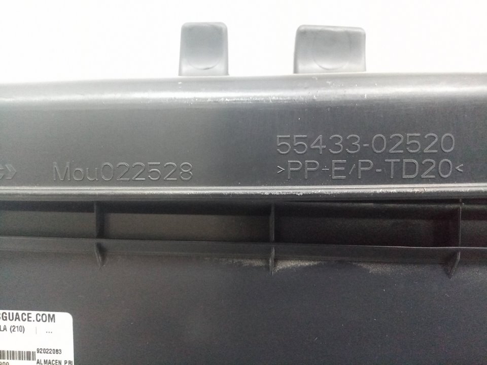 Guantera toyota corolla (210)    |   ..